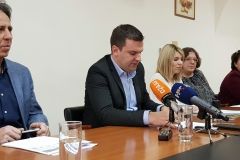 Na konferenciji za novinare predstavljen projekt Odvoji po boji, ukupne vrijednosti oko 1,400.000 kuna, 19. travnja 2018., mala vijećnica Grada Bjelovara FOTO: Grad Bjelovar https://www.bjelovar.hr
