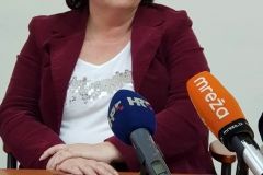 Na konferenciji za novinare predstavljen projekt Odvoji po boji, ukupne vrijednosti oko 1,400.000 kuna, 19. travnja 2018., mala vijećnica Grada Bjelovara FOTO: Grad Bjelovar https://www.bjelovar.hr