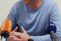 Na konferenciji za novinare predstavljen projekt Odvoji po boji, ukupne vrijednosti oko 1,400.000 kuna, 19. travnja 2018., mala vijećnica Grada Bjelovara FOTO: Grad Bjelovar https://www.bjelovar.hr